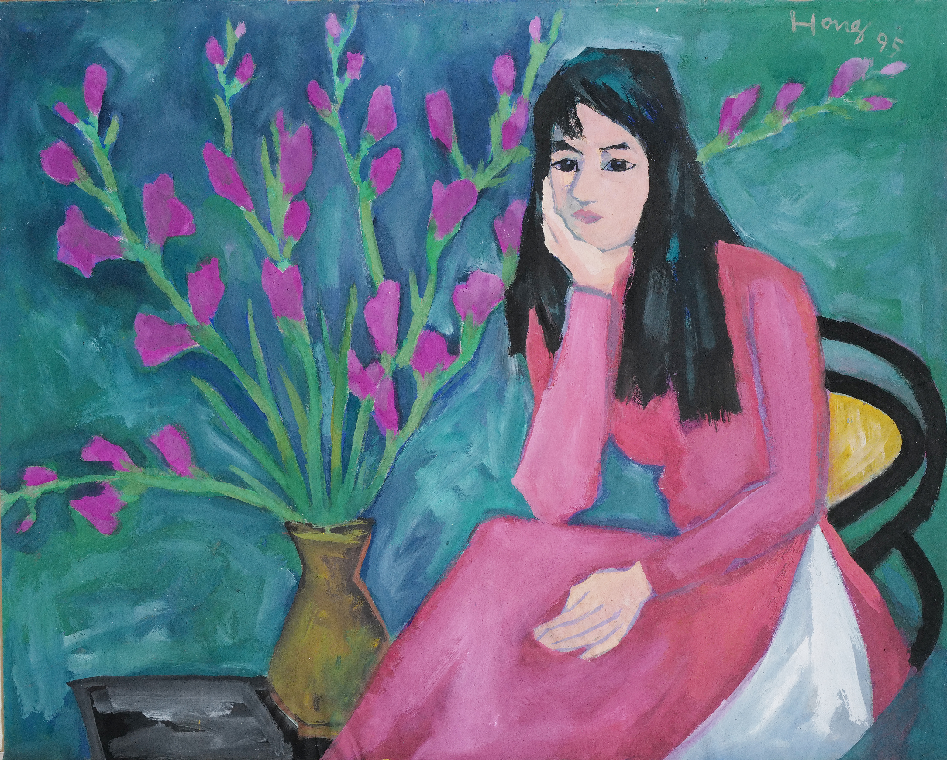 The girl with flowers vase - Đoàn Hồng